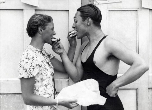 1930 couple sharing food